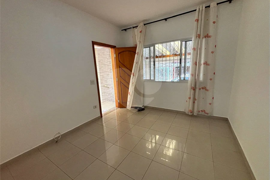 Sobrado à venda ou para alugar com 2 quartos em Vila Nova Cachoeirinha, São Paulo, SP