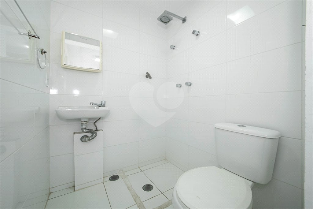 Apartamento à venda com 3 quartos, sendo 2 suítes, em Vila Mariana, São Paulo, SP