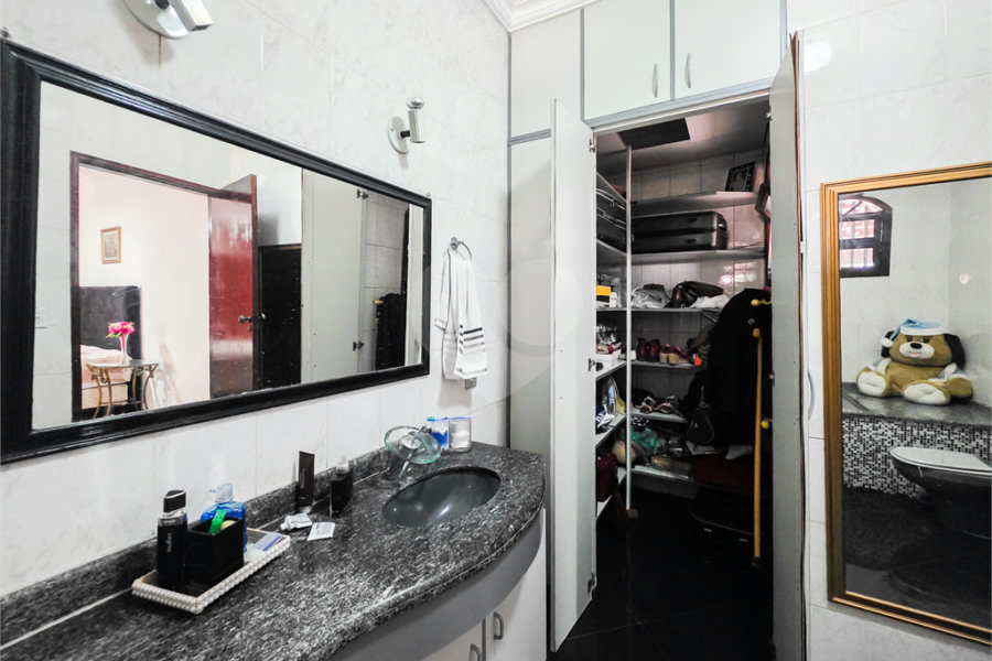 Casa à venda com 4 quartos, sendo 1 suíte, em Sapopemba, São Paulo, SP