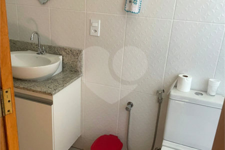 Casa à venda com 6 quartos, sendo 2 suítes, em Novo Eldorado, Contagem, MG