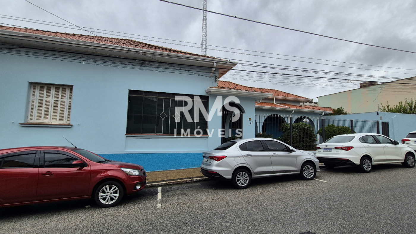 Casa à venda com 3 quartos no Centro, Itu, SP