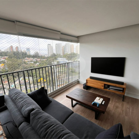 Apartamento à venda com 3 quartos, sendo 2 suítes, em Vila Andrade, São Paulo, SP