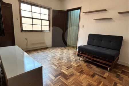Sobrado à venda com 4 quartos, sendo 2 suítes, em Jaguaré, São Paulo, SP