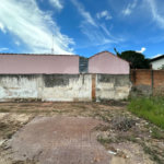Terreno residencial com vocação comercial à venda no bairro Jaraguá. - 300 m² - 10x30 + acesso a área verde (50 m²)