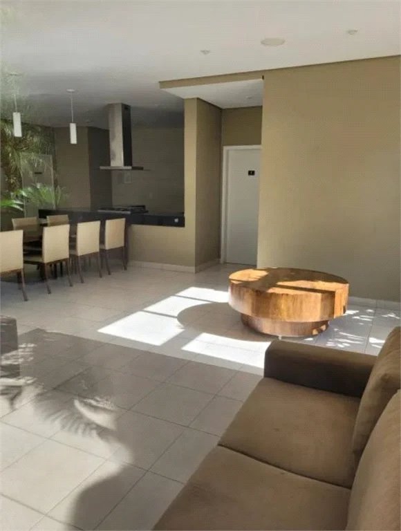 Apartamento à venda com 2 quartos em Parque Reboucas, São Paulo, SP