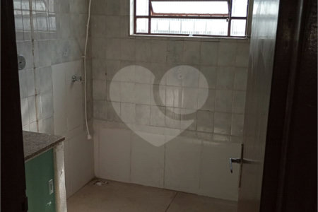 Casa à venda com 3 quartos, sendo 2 suítes, em Jardim Maria Duarte, São Paulo, SP