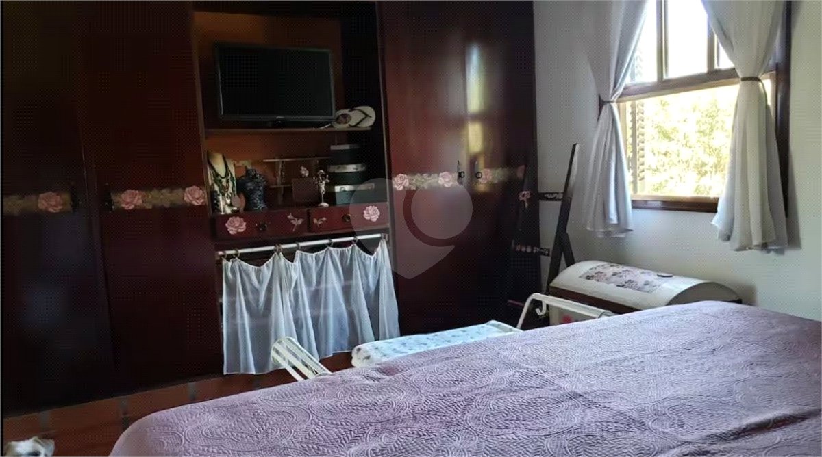 Sítio à venda com 6 quartos, sendo 5 suítes, em Dos Mimis, Piracaia, SP