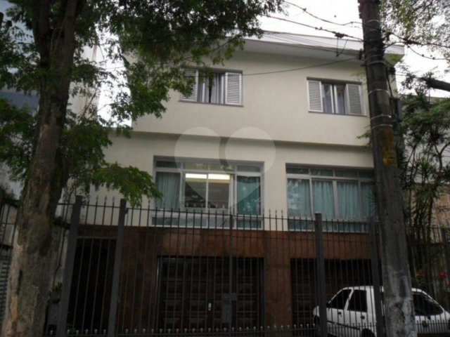 Sobrado à venda com 4 quartos, sendo 1 suíte,  em Santana, São Paulo, SP