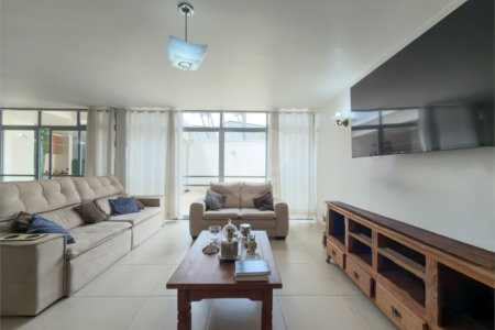 Casa de Vila à venda com 3 quartos, sendo 1 suíte, em Indianópolis, São Paulo, SP