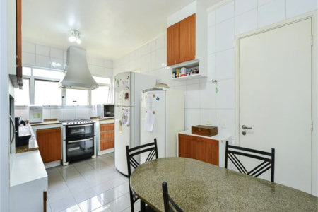 Apartamento à venda com 2 suítes em Vila Andrade, São Paulo, SP