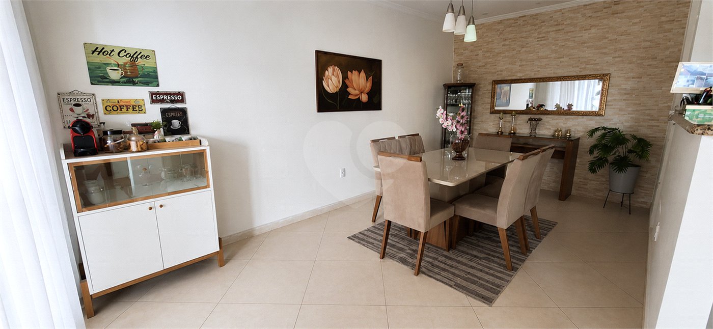 Casa à venda com 5 suítes em Jardim Regina, Indaiatuba, SP