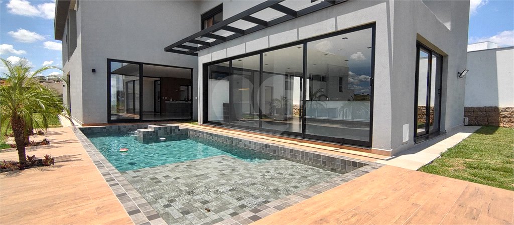 Casa à venda com 4 suítes no condomínio Campos de Santo Antonio II, Itu - SP