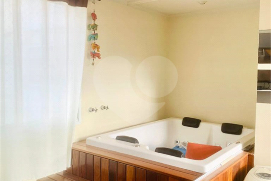 Apartamento à venda ou para alugar com 3 quartos, sendo 2 suítes, em Morumbi, São Paulo, SP