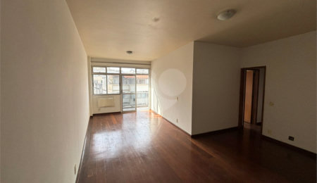 Apartamento à venda com 4 quartos, sendo 1 suíte,  em Tijuca, Rio de Janeiro, RJ