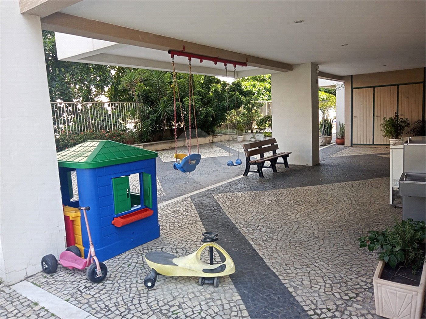 Apartamento à venda com 2 quartos, sendo 1 suíte,  em Tijuca, Rio de Janeiro, RJ