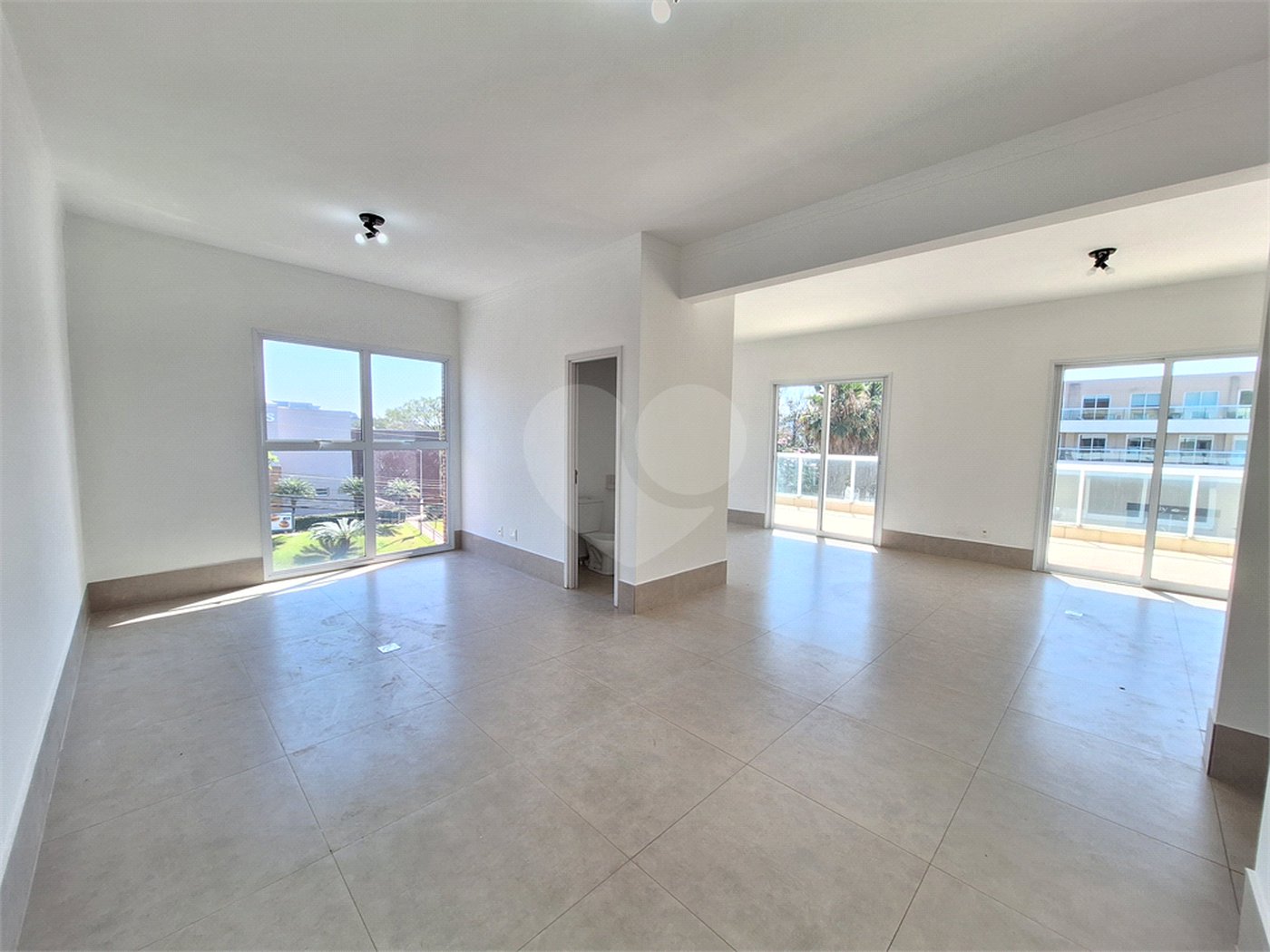 Sala à venda ou para alugar em Santa Rosa, Vinhedo, SP