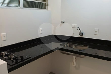 Apartamento à venda com 2 quartos em Cerqueira César, São Paulo, SP