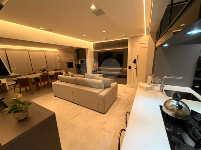 Apartamento à venda com 3 quartos, sendo 1 suíte,  em Granja Julieta, São Paulo, SP