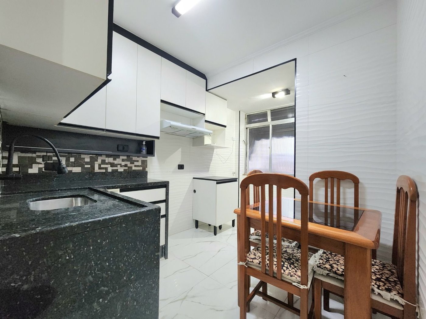 Apartamento com 3 dormitórios para alugar, 65 m² por R$ 3.500,02/mês - Aparecida - Santos/SP