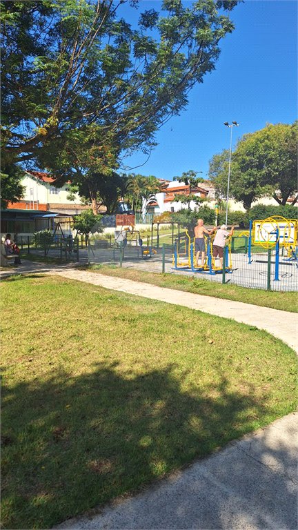 Sobrado à venda com 2 suítes em Jardim Itamaracá, Indaiatuba, SP