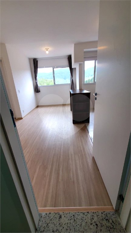 Apartamento à venda com 3 quartos, sendo 1 suíte, em Parque Santana, Mogi das Cruzes, SP