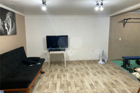 Casa à venda com 3 quartos, sendo 2 suítes, em Jardim Medina, Poá, SP
