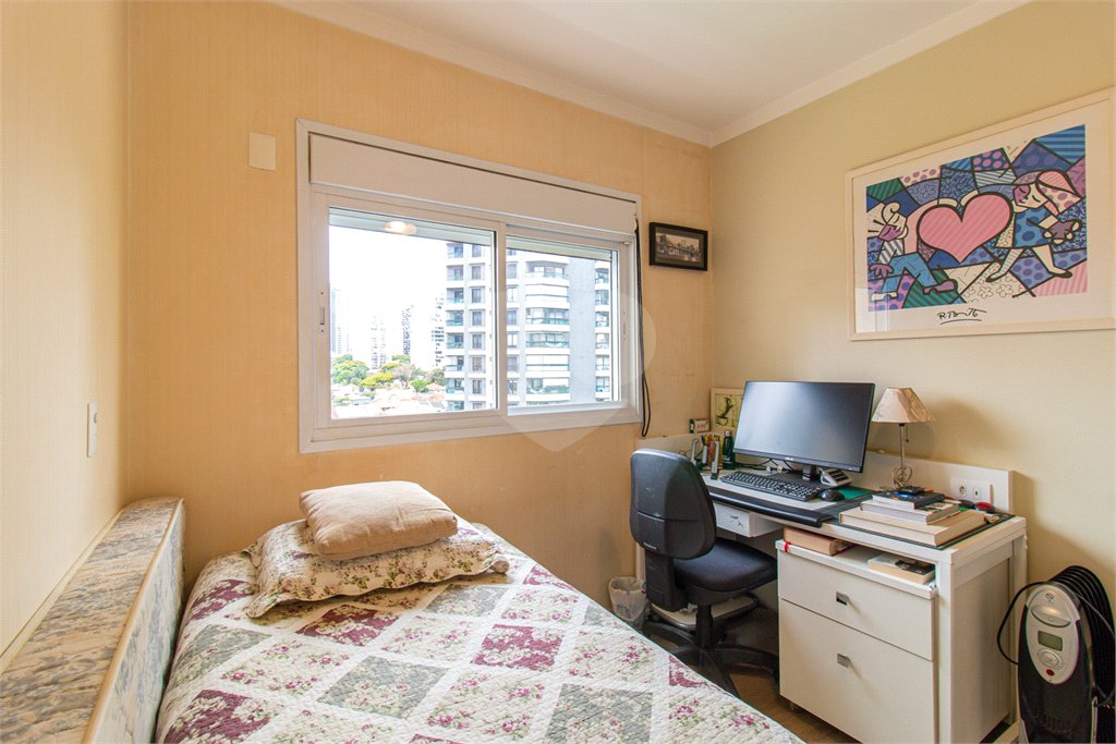 Apartamento à venda com 3 suítes em Chácara Santo Antônio, São Paulo, SP