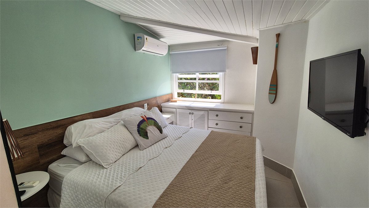 Casa em condomínio à venda com 4 quartos, sendo 3 suítes, em Geribá, Armação dos Búzios, RJ
