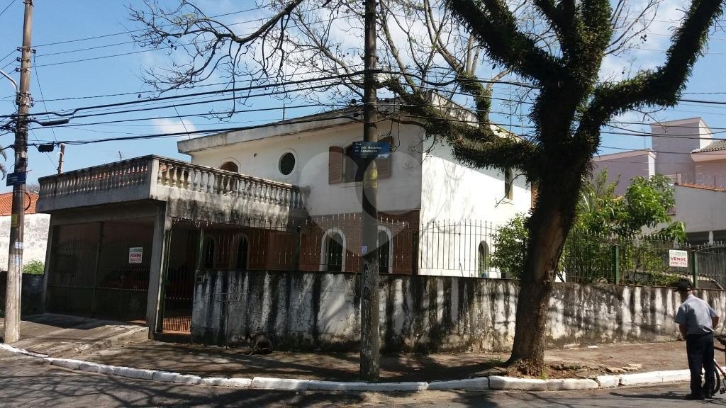 Sobrado à venda com 4 quartos, sendo 1 suíte, em Tremembé, São Paulo, SP