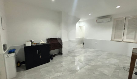Casa Térrea à venda com 2 quartos, sendo 1 suíte,  em Tijuca, Rio de Janeiro, RJ