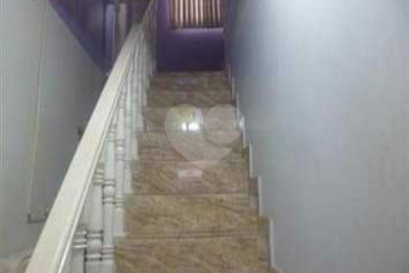 Casa à venda com 2 quartos, sendo 1 suíte, no condomínio Travessa Carmem Lúcia Carneiro,88, São Paulo - SP
