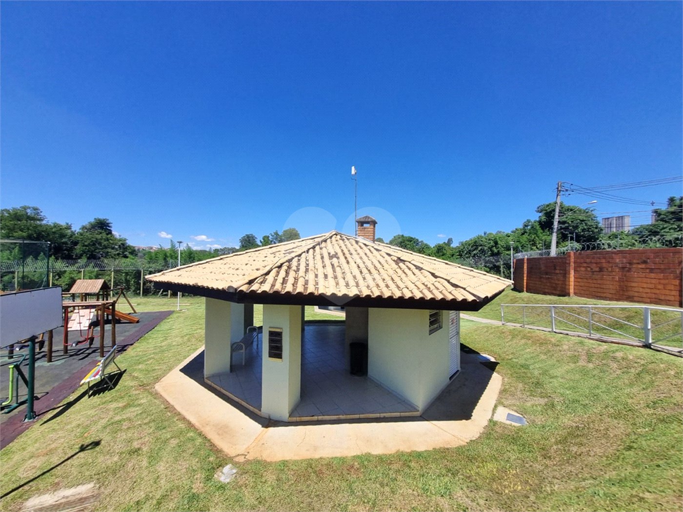 Terreno à venda no condomínio Horto Florestal Villagio, Sorocaba - SP