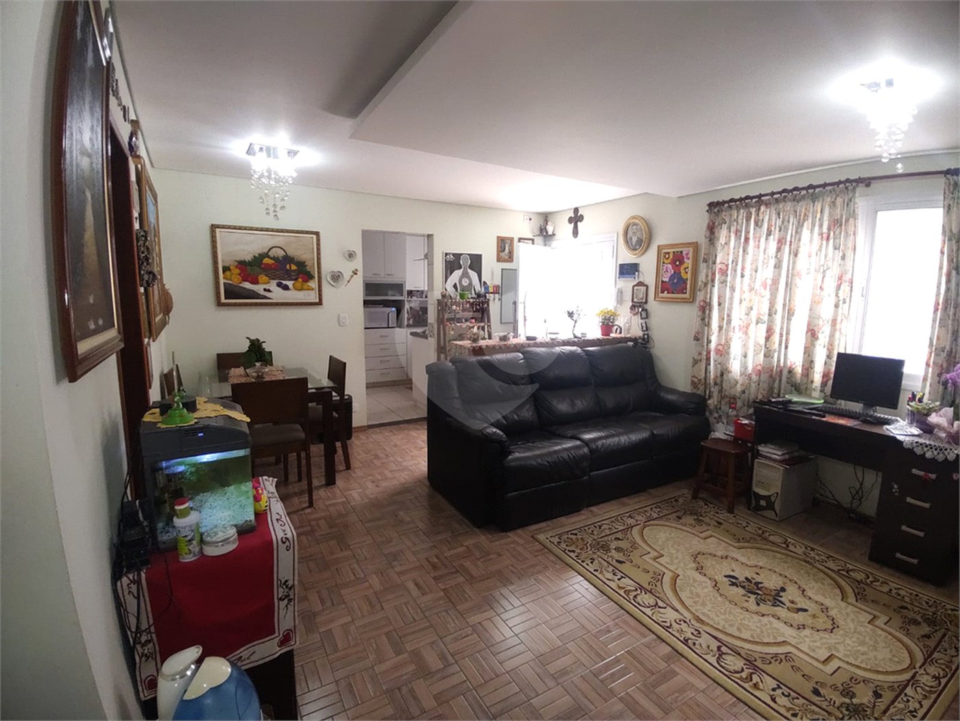 Casa à venda com 3 suítes no condomínio Morada das Hortênsias, São Paulo - SP