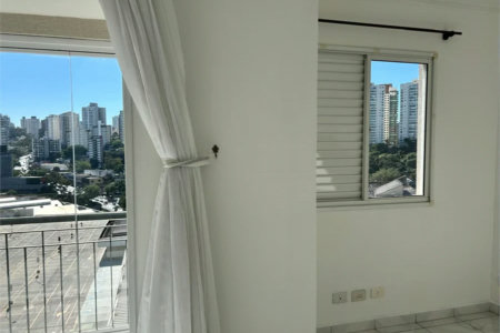 Apartamento à venda com 2 quartos, sendo 1 suíte,  em Vila Andrade, São Paulo, SP