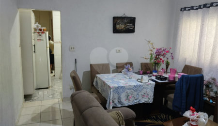 Casa à venda com 3 quartos em Jardim Moreira, Guarulhos, SP