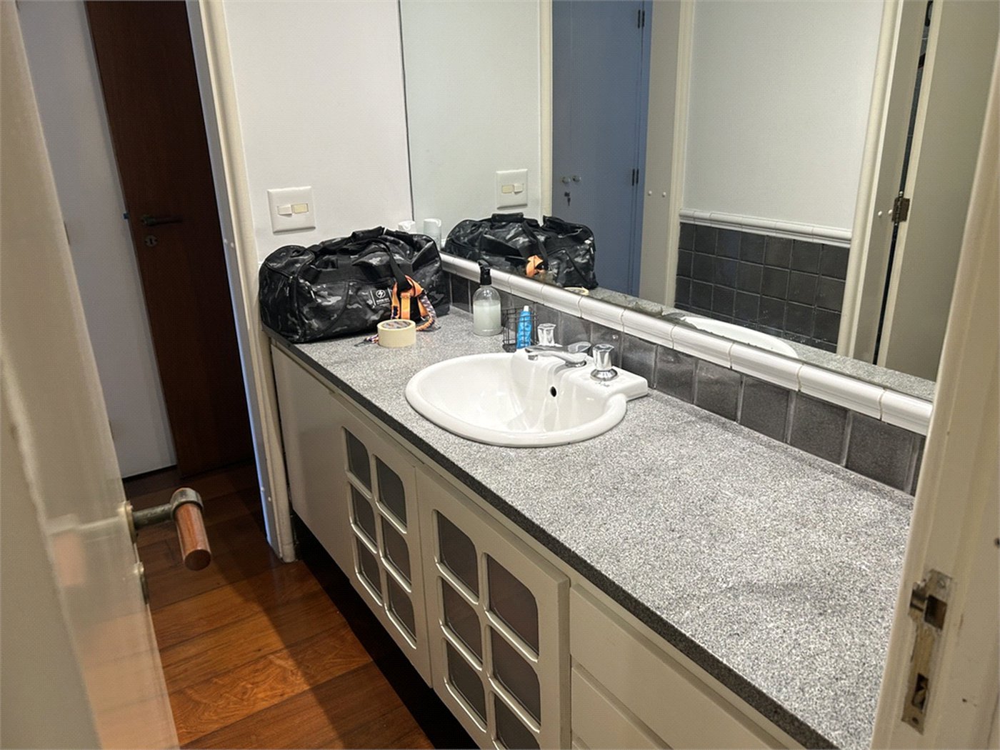 Apartamento à venda com 4 quartos, sendo 2 suítes,  em Paineiras do Morumbi, São Paulo, SP