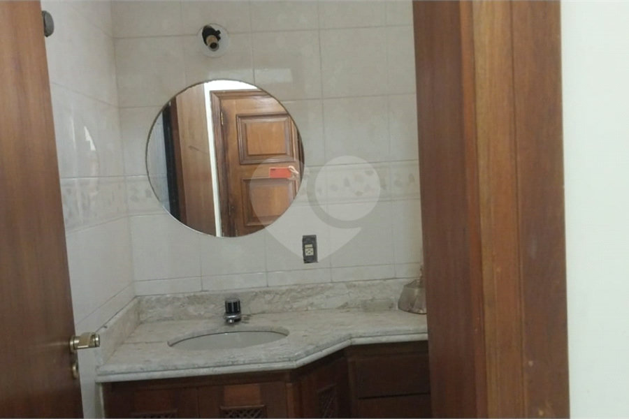 Apartamento à venda com 4 quartos, sendo 2 suítes, em Tombo, Guarujá, SP