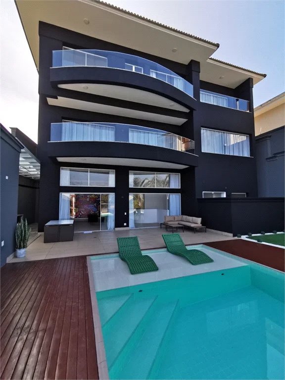 Casa à venda ou para alugar com 4 suítes em Parque dos Príncipes, São Paulo, SP