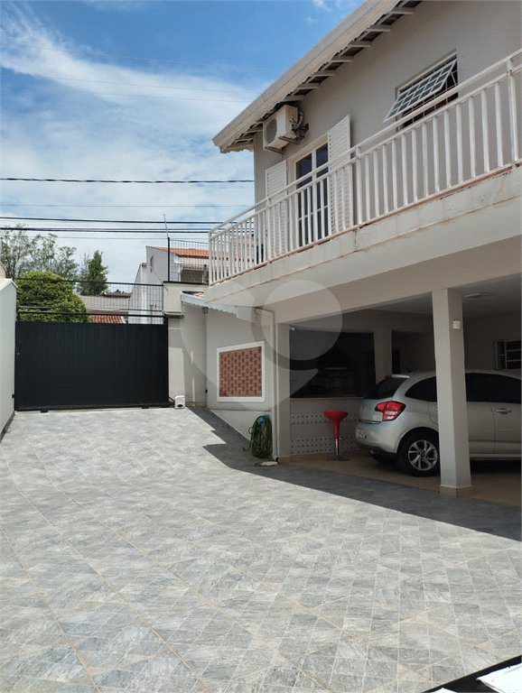 Casa à venda com 3 quartos, sendo 1 suíte, em Jardim das Palmeiras, Valinhos, SP