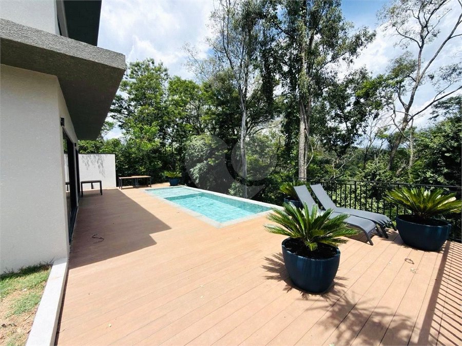 Casa à venda ou para alugar com 3 suítes em Caixa D´água, Vinhedo, SP