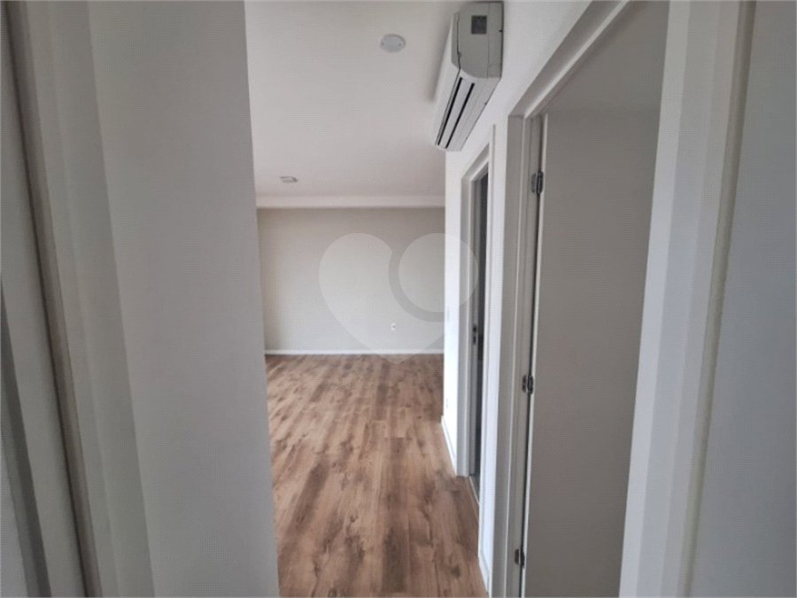 Apartamento à venda com 2 quartos, sendo 1 suíte,  em Vila Esperança, São Paulo, SP
