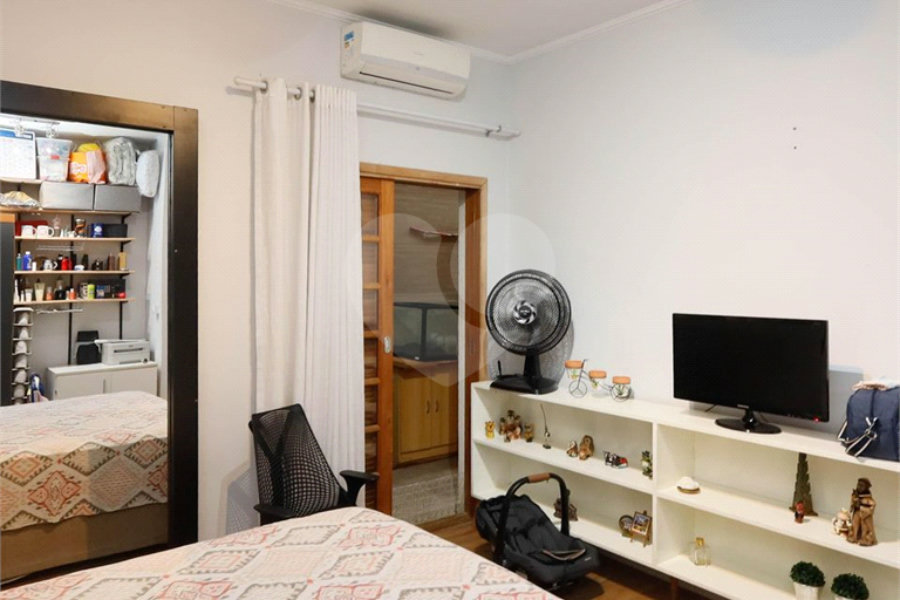 Sobrado à venda com 6 quartos, sendo 1 suíte,  em Tucuruvi, São Paulo, SP