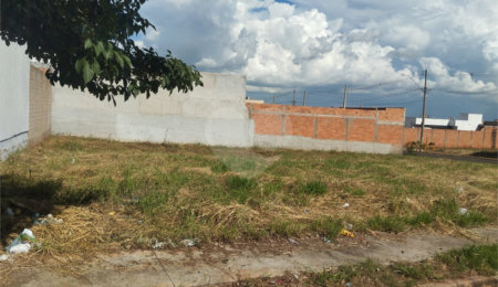 Terreno à venda em Residencial Vista do Horto, Araraquara, SP