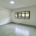 Sobrado com 3 andares, 350 m², 6 quartos, 2 suítes e 5 vagas para locação no Jardim Anália Franco!
