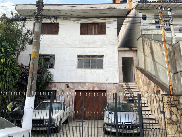 Sobrado à venda com 3 quartos, sendo 1 suíte,  em Parada Inglesa, São Paulo, SP