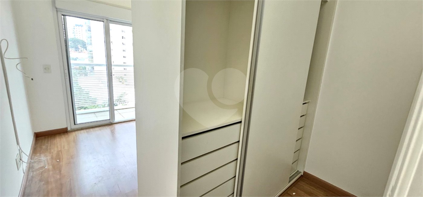 Apartamento à venda com 3 quartos, sendo 1 suíte, em Água Branca, São Paulo, SP