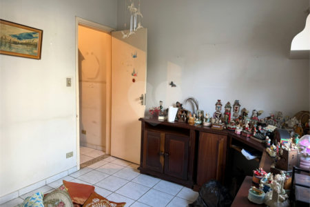 Casa à venda com 2 quartos no condomínio Residencial Bari, Itaquaquecetuba - SP