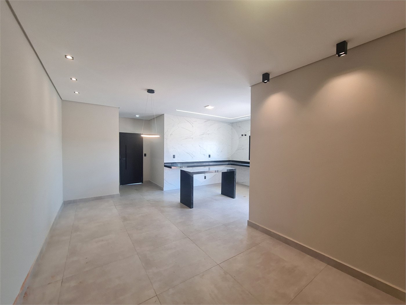 Casa à venda com 3 quartos, sendo 2 suítes, no condomínio Reserva Ipanema I, Sorocaba - SP