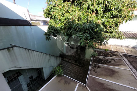 Sobrado à venda com 10 quartos em Campo Belo, São Paulo, SP