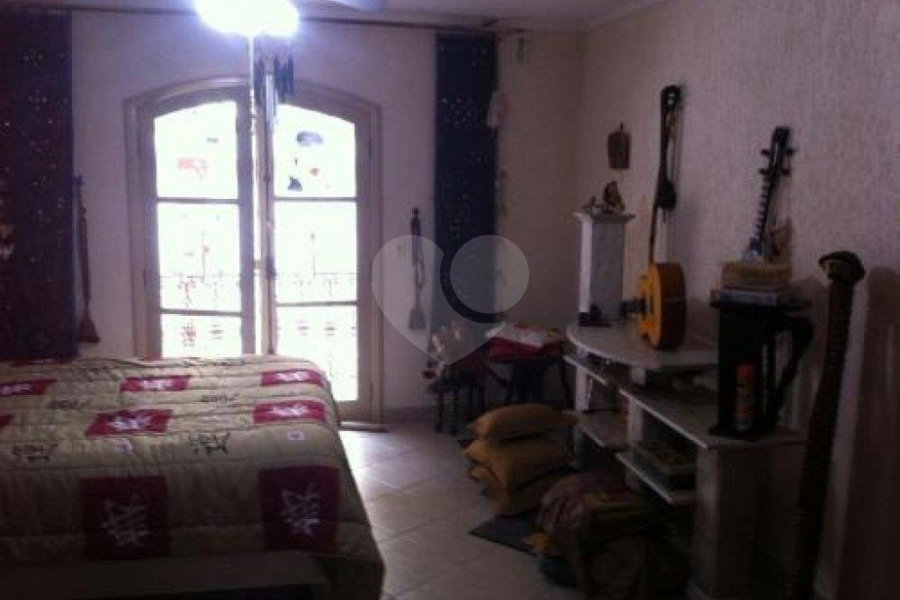 Sobrado à venda com 6 quartos, sendo 4 suítes, em Barro Branco (zona Norte), São Paulo, SP